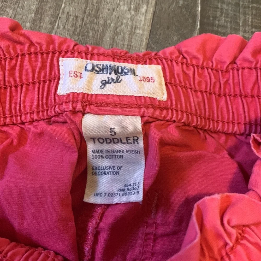 OshKosh‎ girls shorts size 5 toddler.